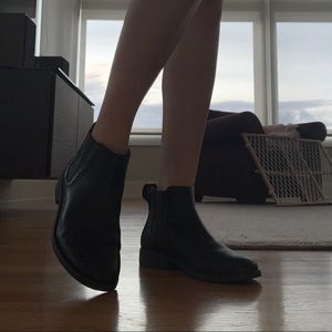 Madewell Chelsea Booties